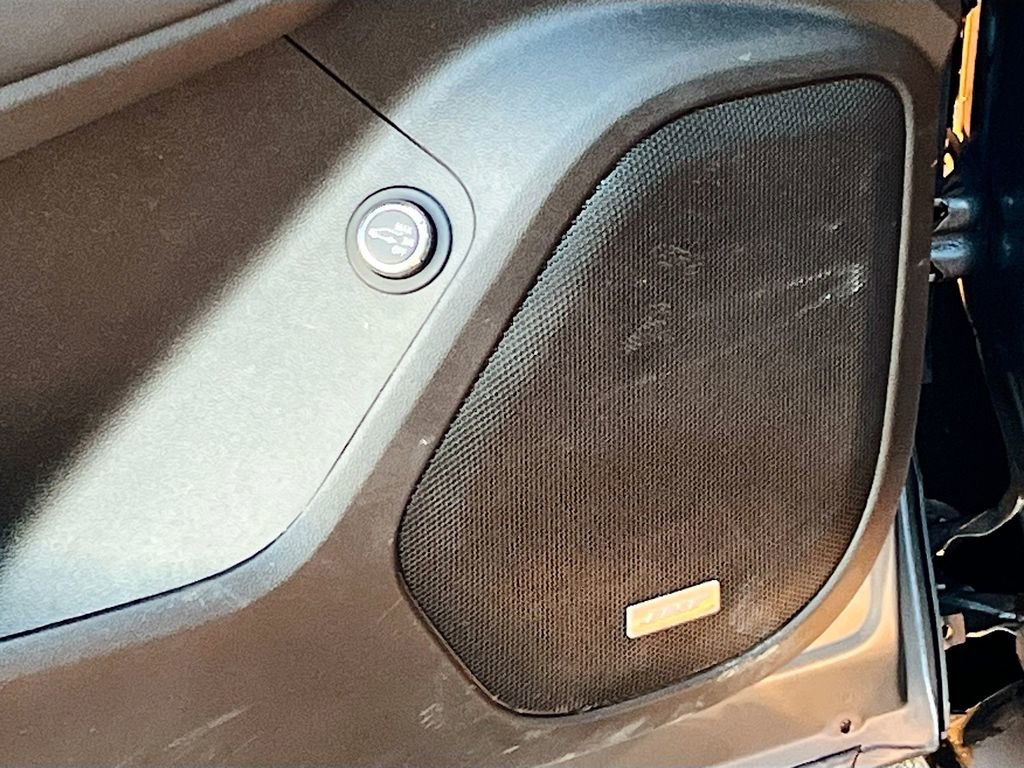 Used 2022 GMC Acadia Denali w/ Denali Ultimate Package image 19