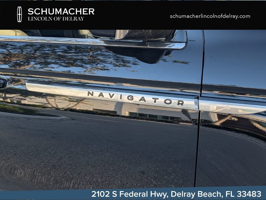 New 2026 Lincoln Navigator L Premier AWD/4WD image 10