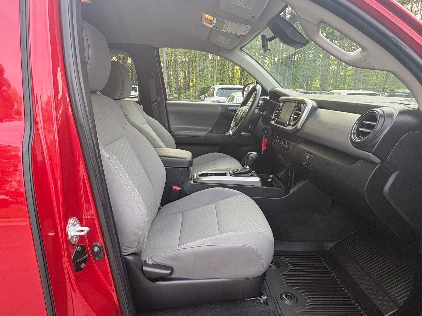 Used 2023 Toyota Tacoma SR5 AWD/4WD image 21