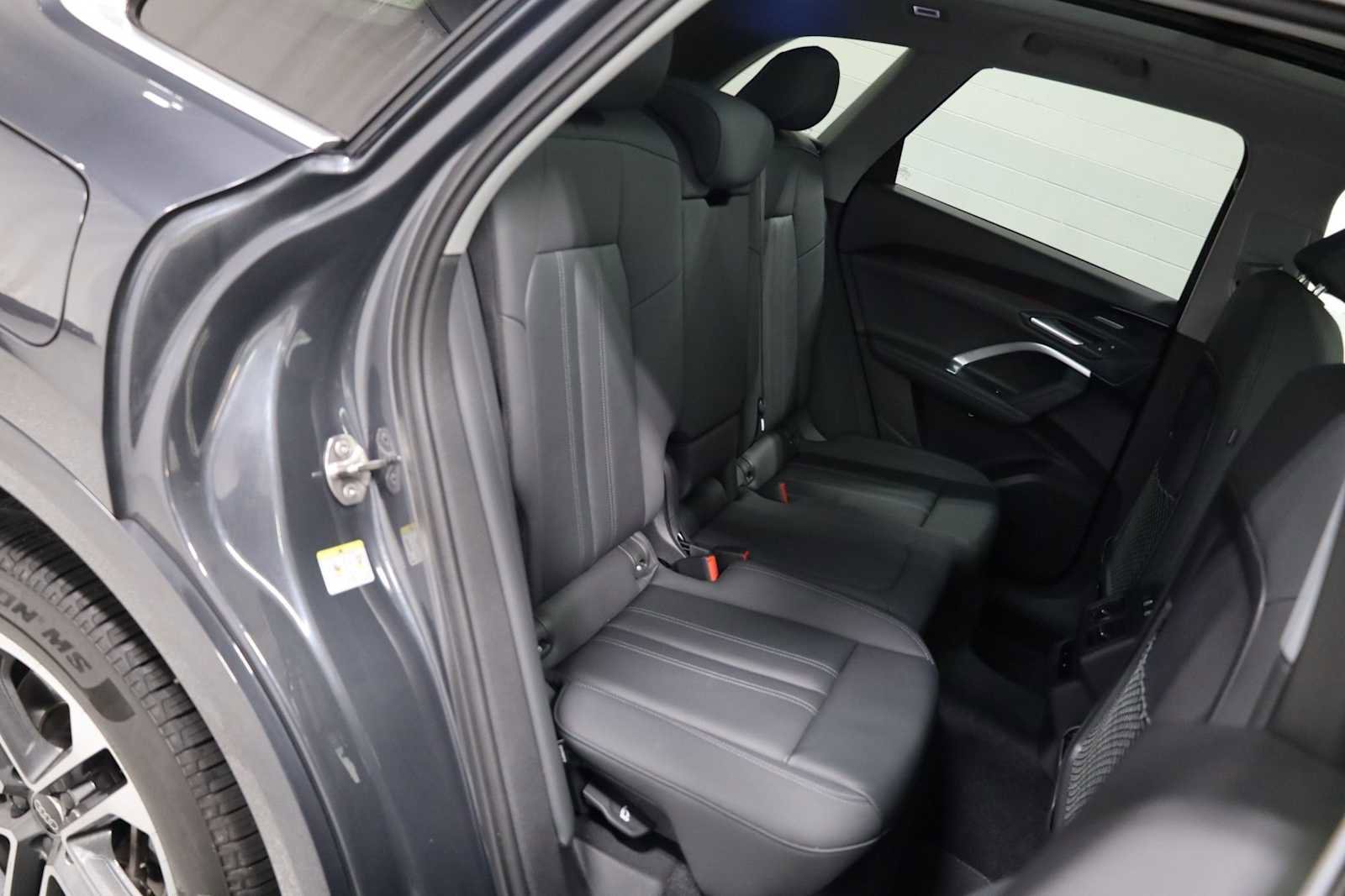 Certified 2025 Audi Q5 Premium Plus w/ Premium Plus AWD/4WD image 35