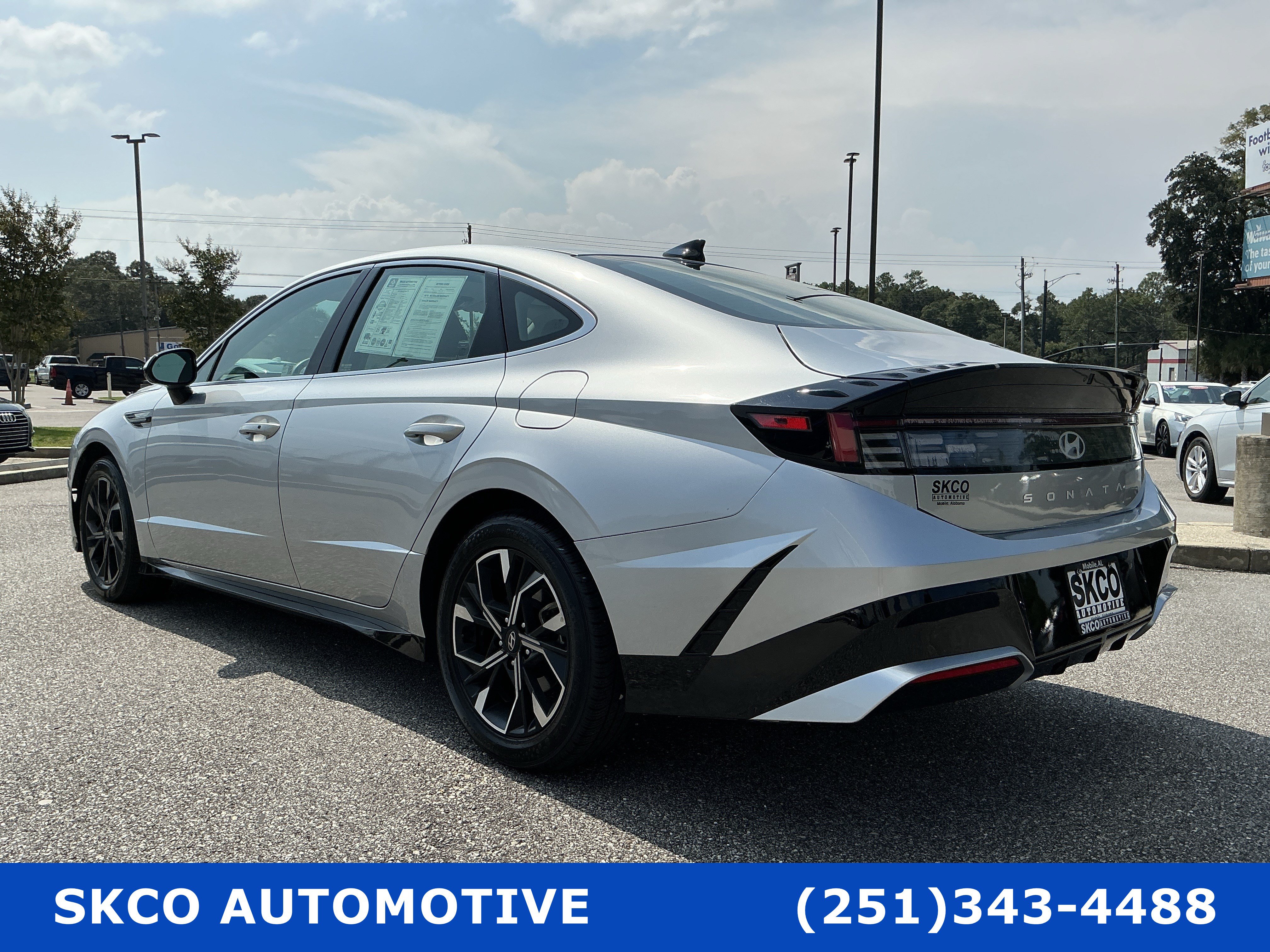 Used 2025 Hyundai Sonata SEL FWD image 3