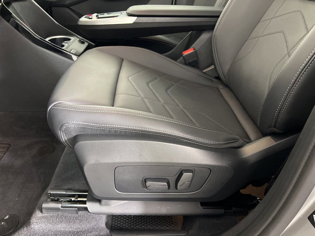 Certified 2024 BMW X1 xDrive28i w/ Convenience Package image 16