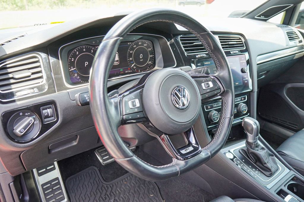Used 2019 Volkswagen Golf R 4-Door image 20