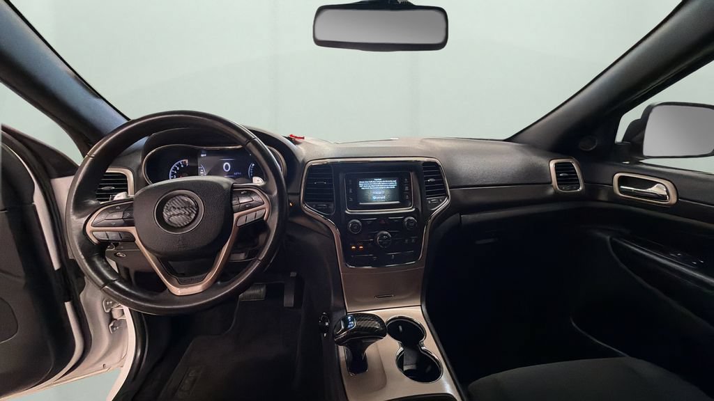 Used 2015 Jeep Grand Cherokee Laredo AWD/4WD image 10