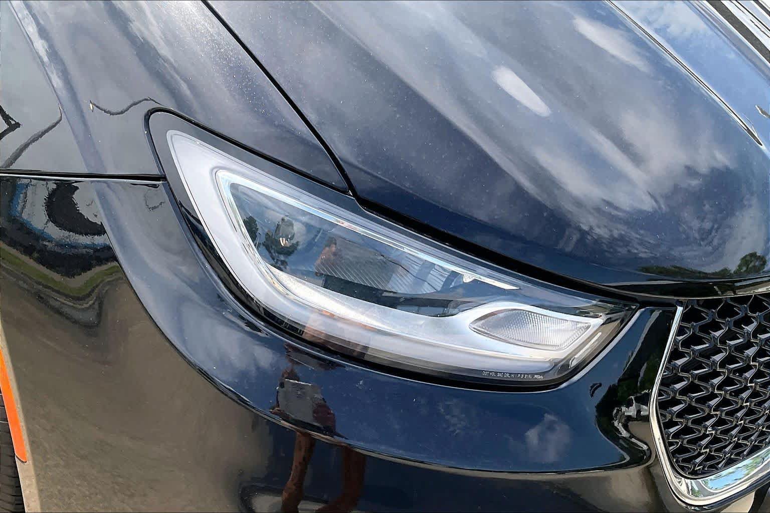 Certified 2024 Chrysler Pacifica Touring-L FWD image 27