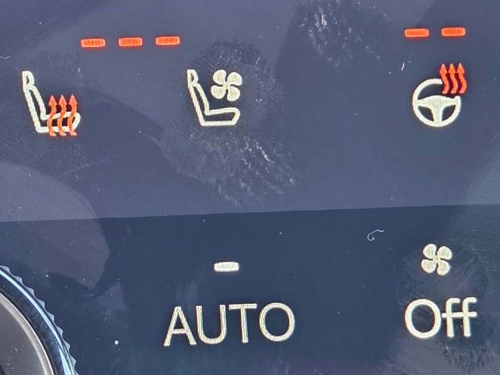 Certified 2024 Lexus GX 550 w/ Accessory Package (Z1) image 15