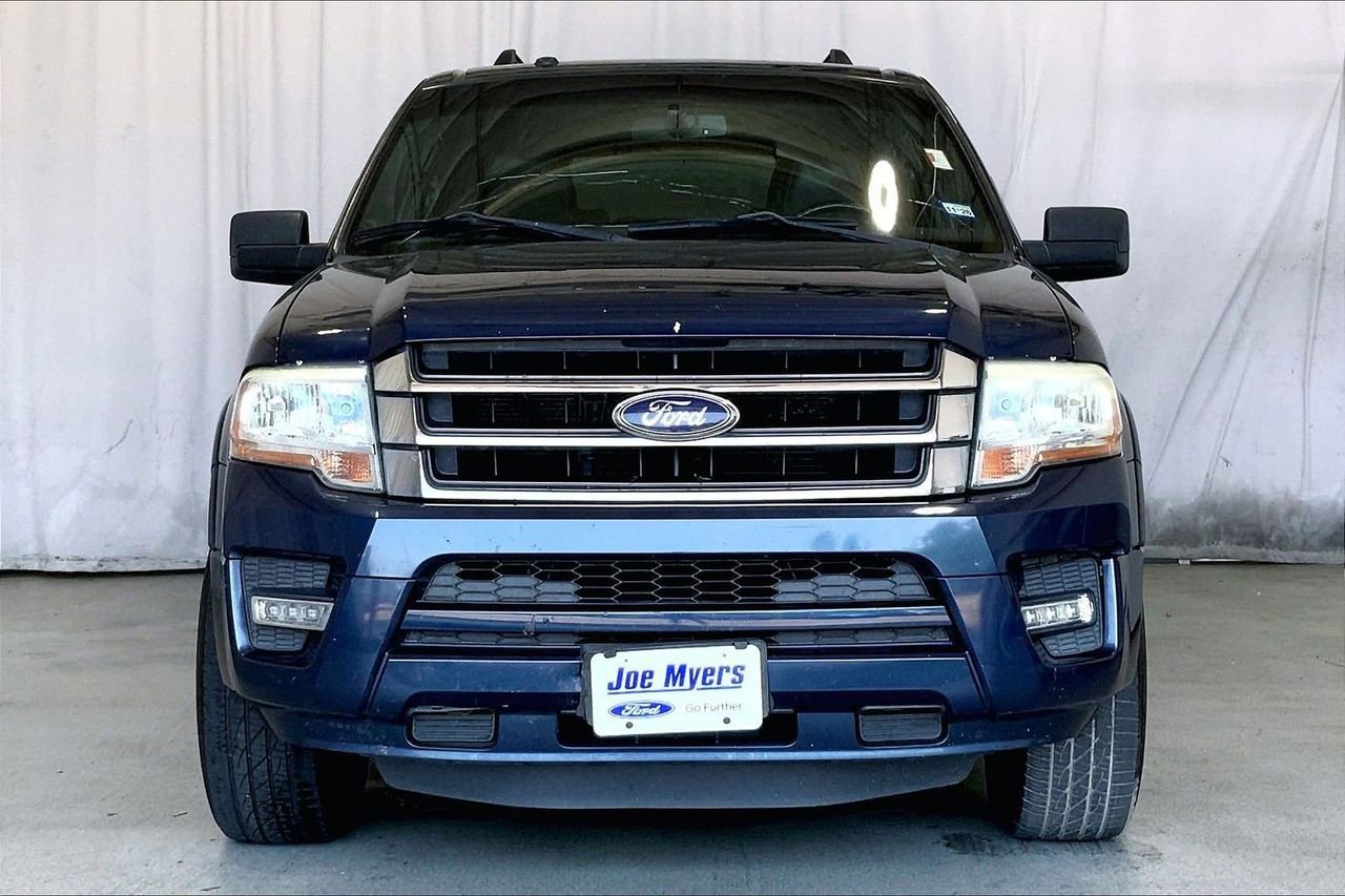 Used 2015 Ford Expedition EL XLT w/ Equipment Group 202A RWD image 3