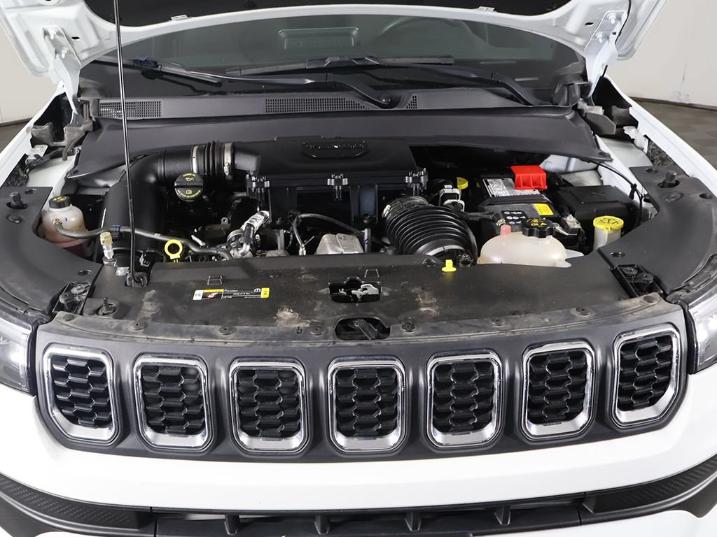 Used 2025 Jeep Compass Sport AWD/4WD image 16