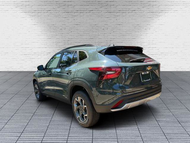 New 2025 Chevrolet Trax LT w/ Driver Confidence Package image 3