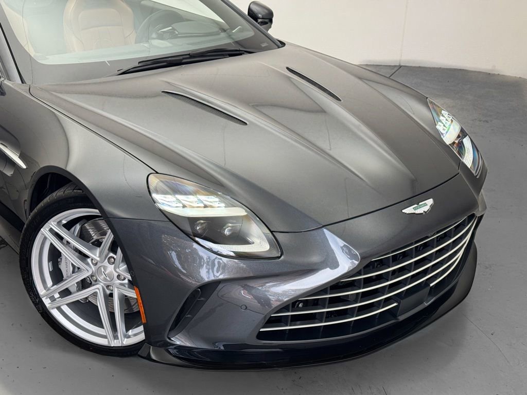 New 2026 Aston Martin V8 Vantage Roadster image 43