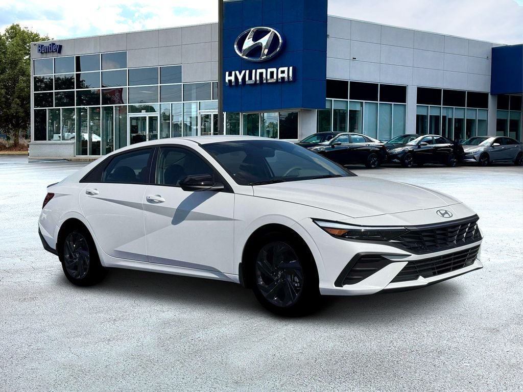 New 2026 Hyundai Elantra Sport FWD image 12