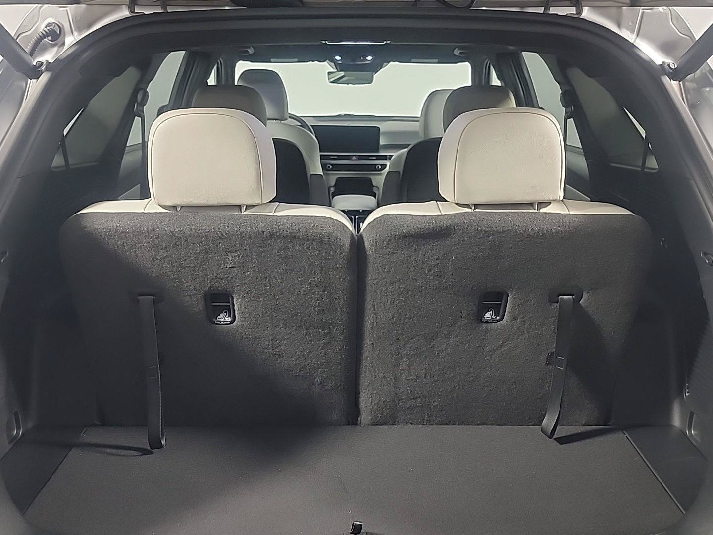 Certified 2025 Kia Sorento SX Prestige AWD/4WD image 9
