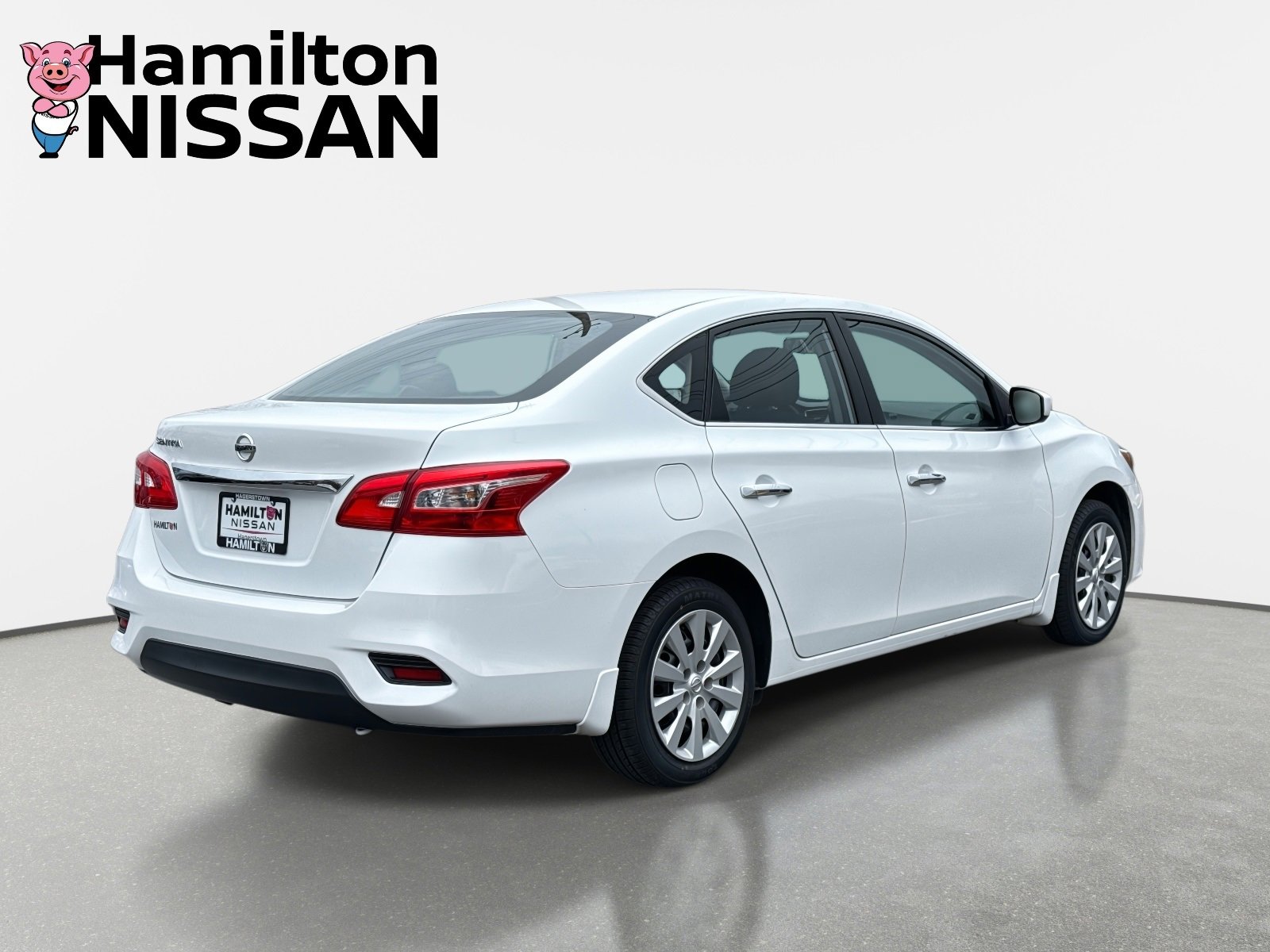 Used 2016 Nissan Sentra S image 2