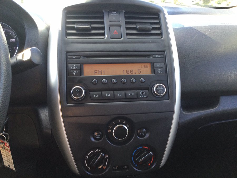 Used 2015 Nissan Versa Note S Plus FWD image 29