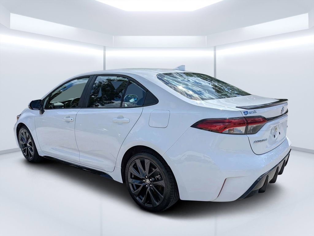 Used 2024 Toyota Corolla XSE FWD image 5
