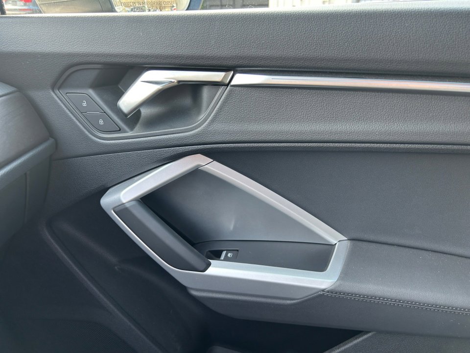 Certified 2024 Audi Q3 2.0T Premium Plus image 31