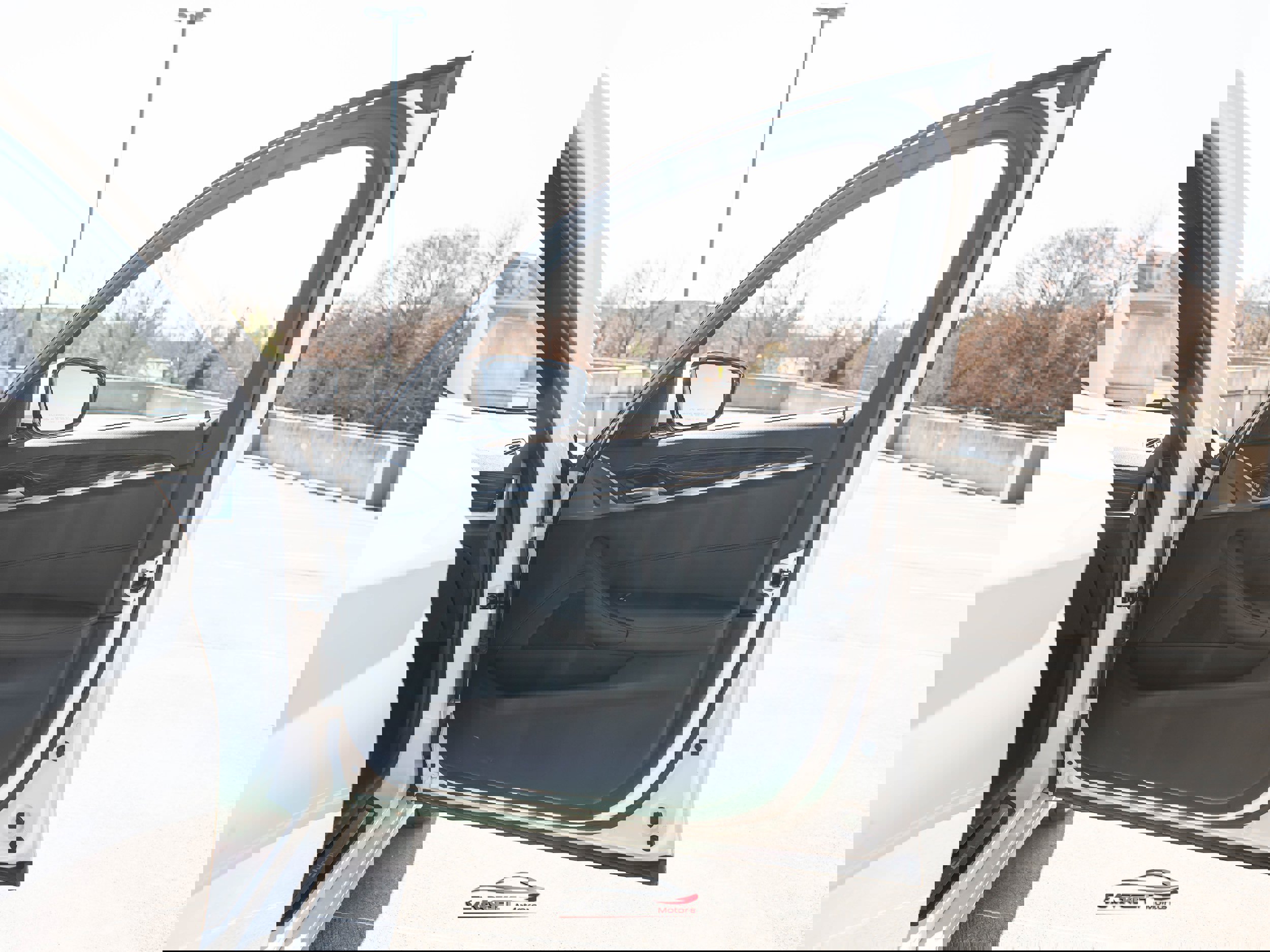 Used 2018 BMW 530i xDrive w/ Premium Package image 43