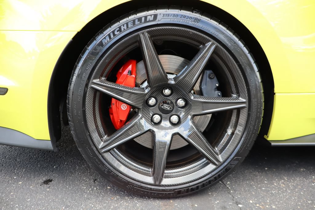 Used 2021 Ford Mustang Shelby GT500 w/ Carbon Fiber Track Pack RWD image 13