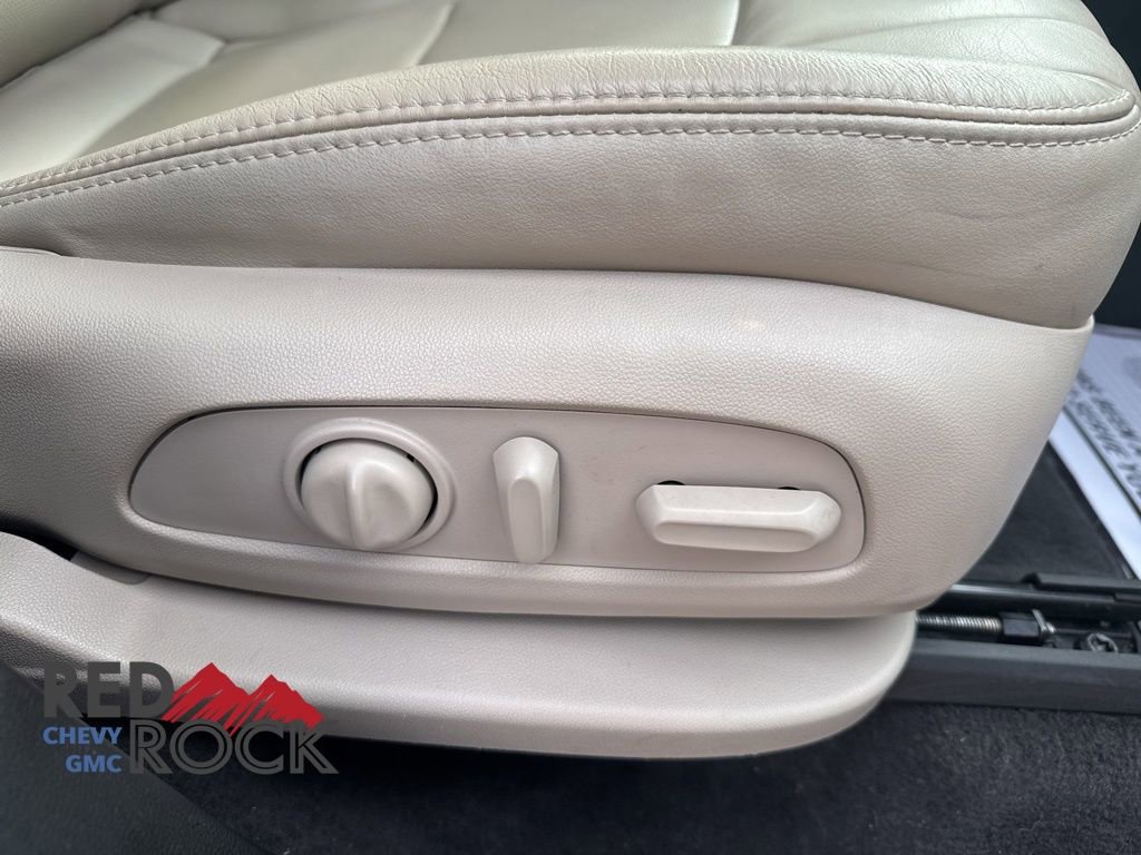 Used 2019 Buick Enclave Essence w/ LPO, Touring Package AWD/4WD image 12