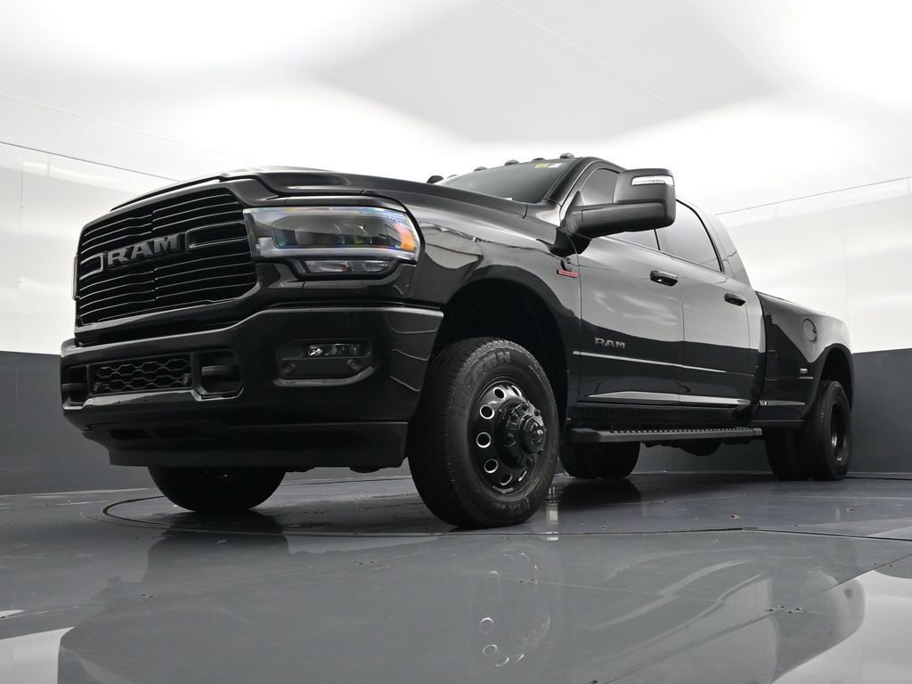 Used 2024 RAM 3500 Laramie w/ Night Edition image 26