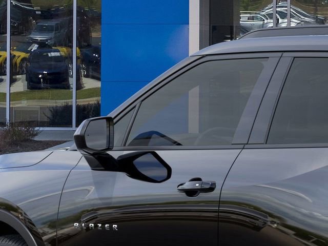 New 2026 Chevrolet Blazer LT image 12