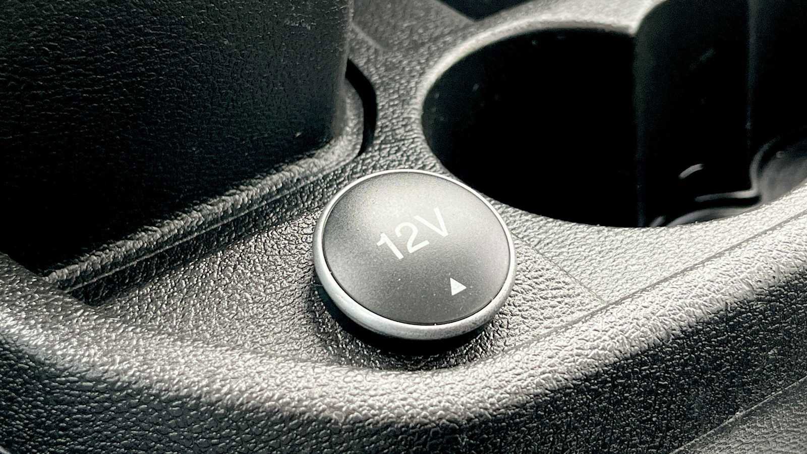 Used 2018 Ford Transit 250 148 Medium Roof RWD image 39