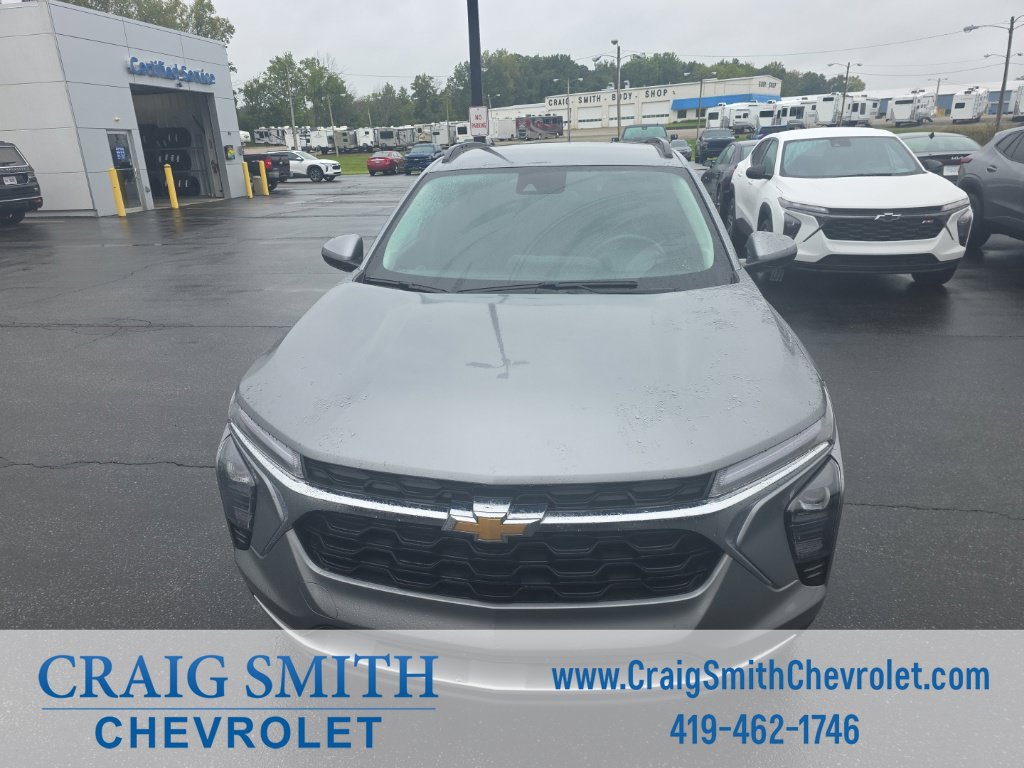 Used 2024 Chevrolet Trax LT w/ LT Convenience Package FWD image 10