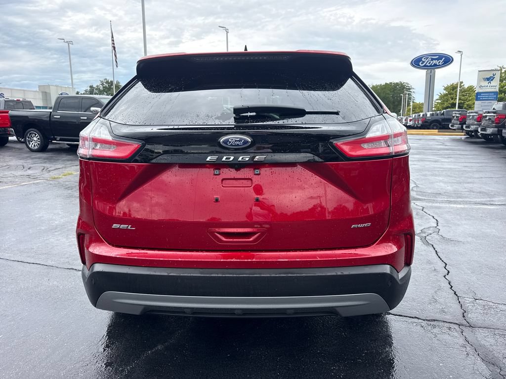 Used 2024 Ford Edge SEL w/ Convenience Package AWD/4WD image 8