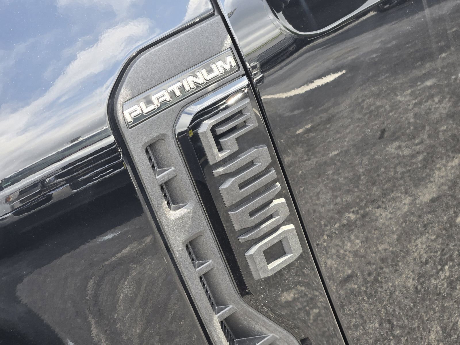 Used 2026 Ford F250 Platinum image 11