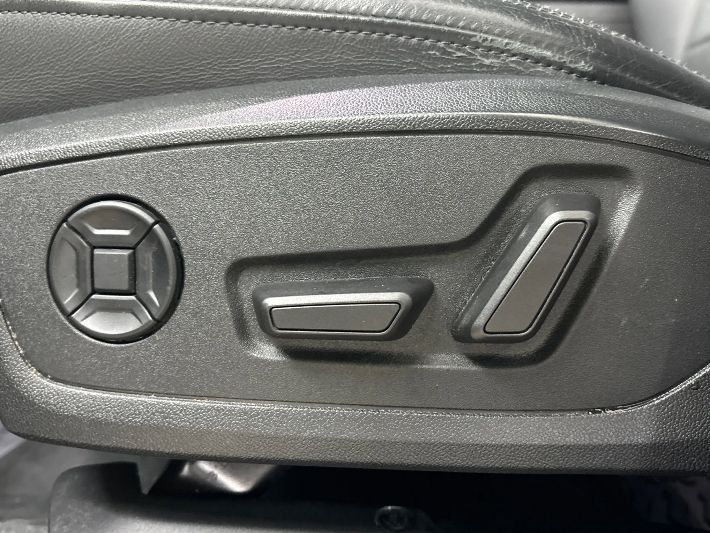 Used 2022 Audi Q3 2.0T Premium Plus image 25