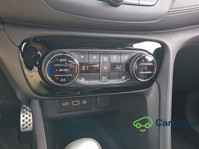 Used 2023 Buick Encore GX Select w/ Sport Touring Package FWD image 16