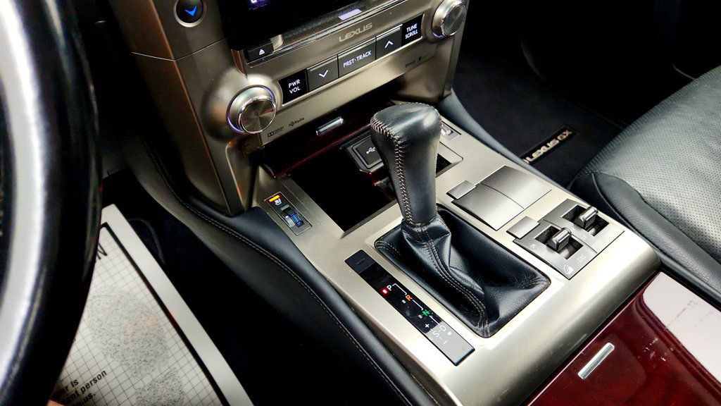 Used 2018 Lexus GX 460 Premium w/ Premium Package AWD/4WD image 17