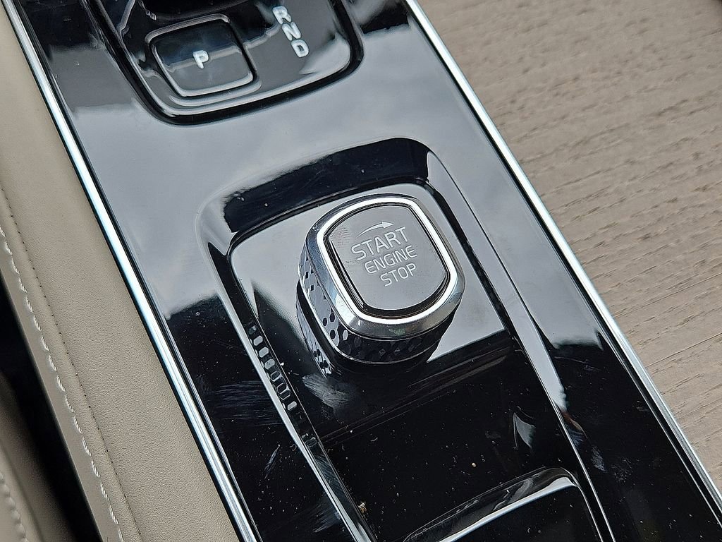 New 2026 Volvo XC90 B5 Plus image 30