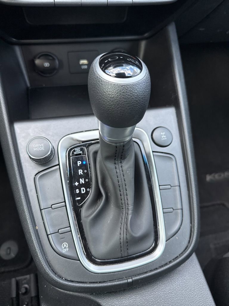 Used 2023 Hyundai Kona SEL image 19