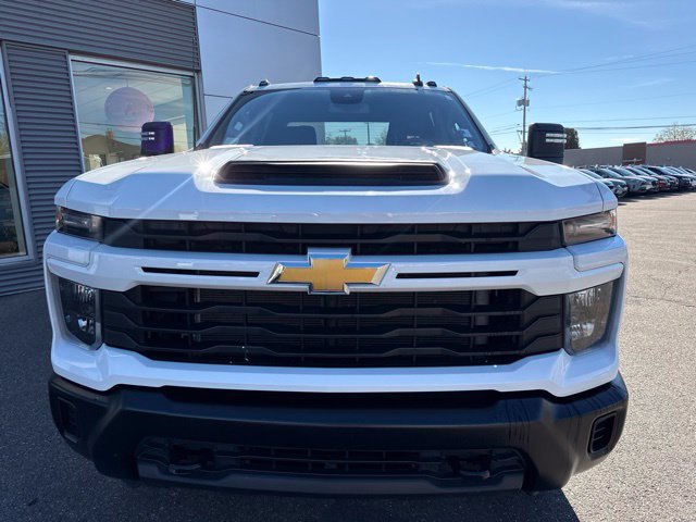 Used 2024 Chevrolet Silverado 2500 Custom w/ Custom Value Package AWD/4WD image 3