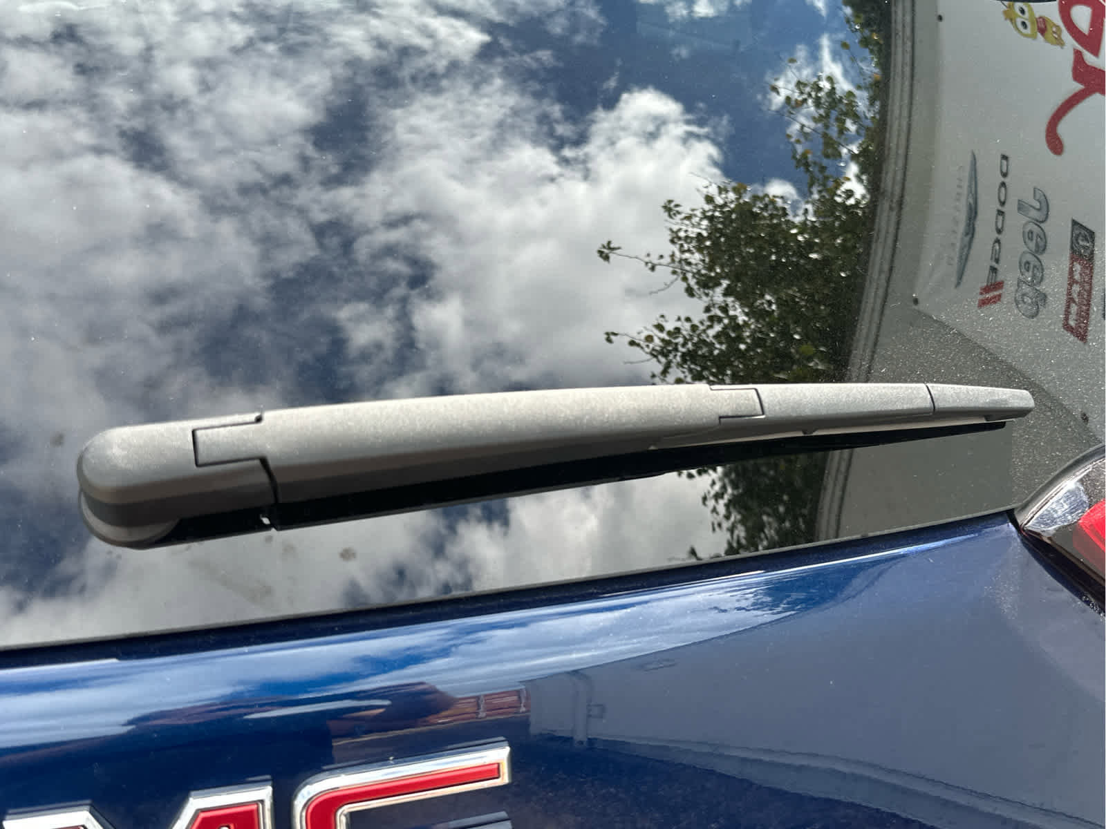 Used 2022 GMC Terrain SLT w/ Infotainment Package II image 18