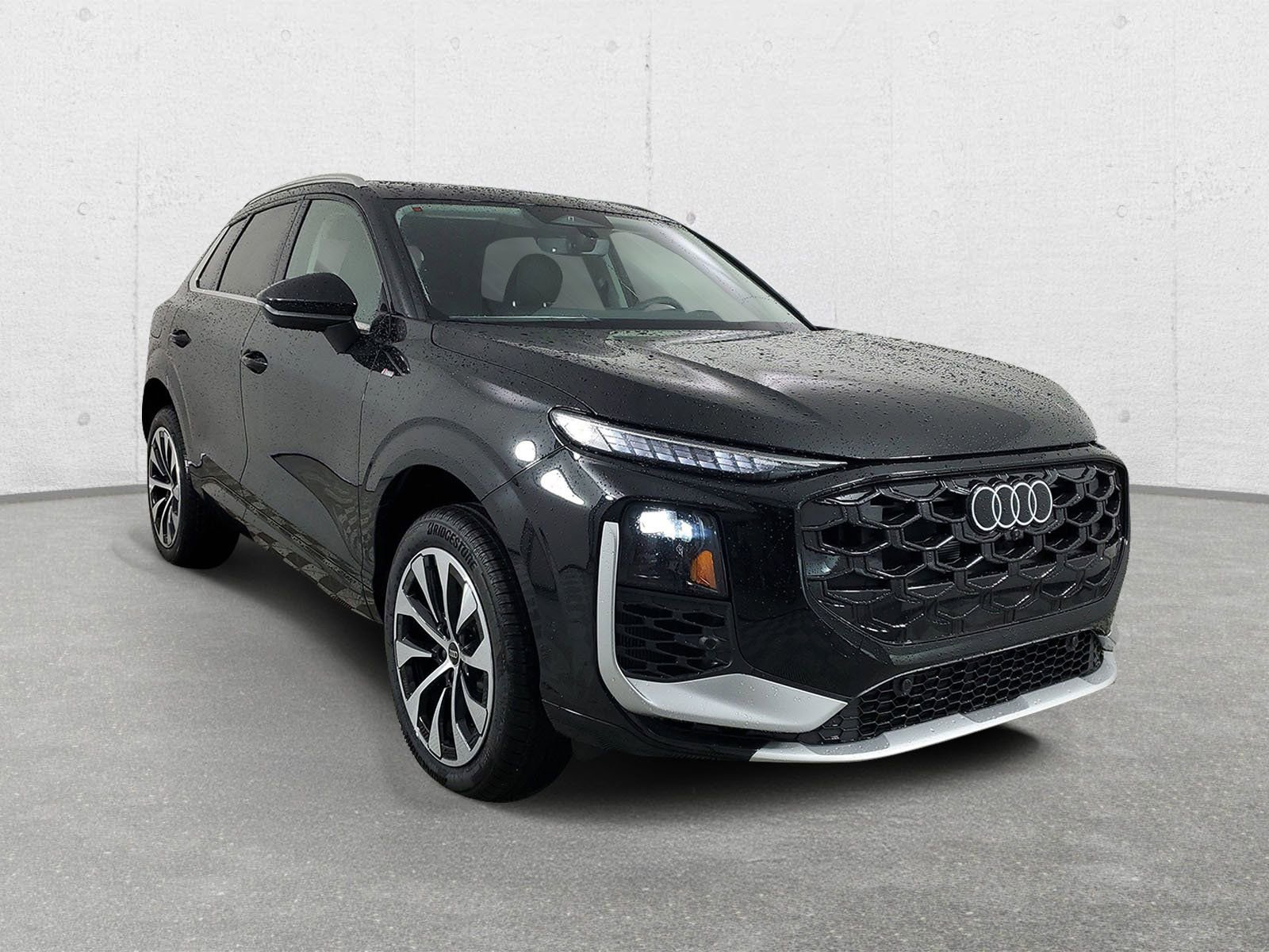 New 2026 Audi Q3 quattro 2.0T AWD/4WD image 2