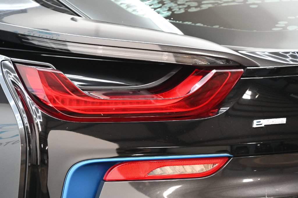 Used 2016 BMW i8 AWD/4WD image 14