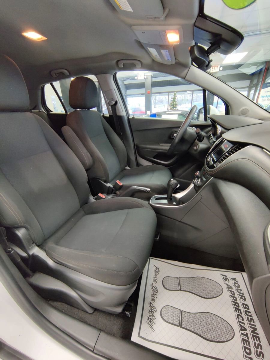 Used 2020 Chevrolet Trax LS w/ Tint and Cruise Package image 11