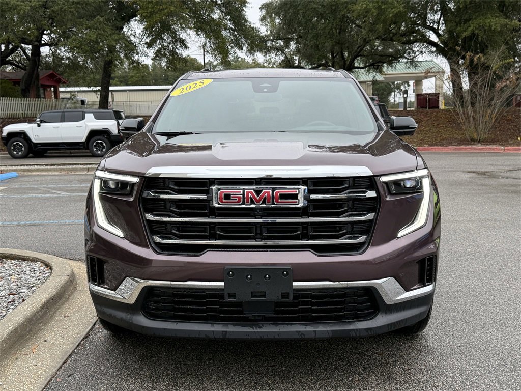 Used 2025 GMC Acadia Elevation image 10