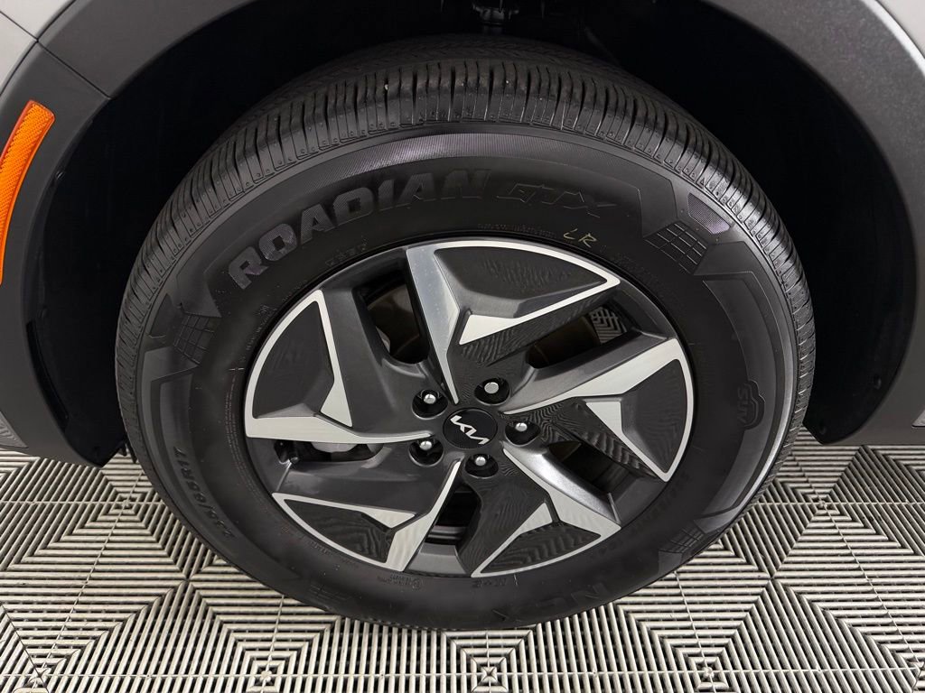 Used 2023 Kia Sorento EX image 20