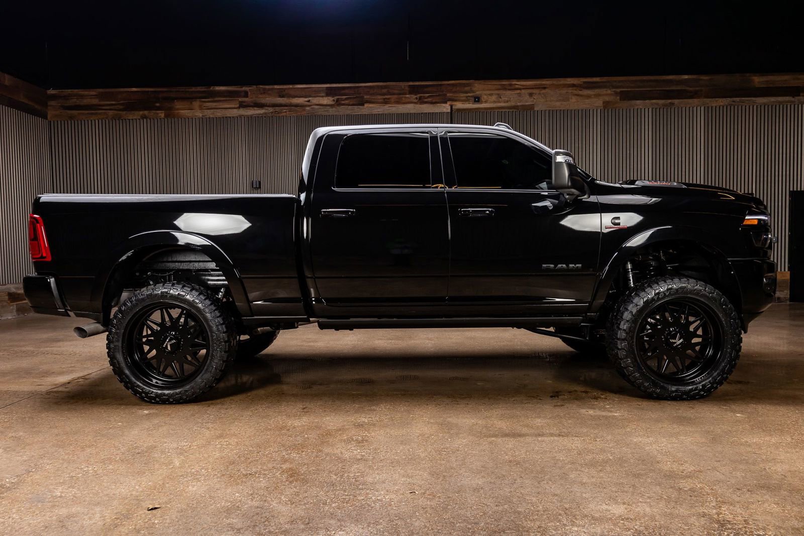 Used 2026 RAM 2500 Limited image 11