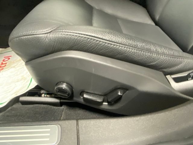 Used 2023 Volvo S90 B6 Plus w/ Protection Package Premier AWD/4WD image 11