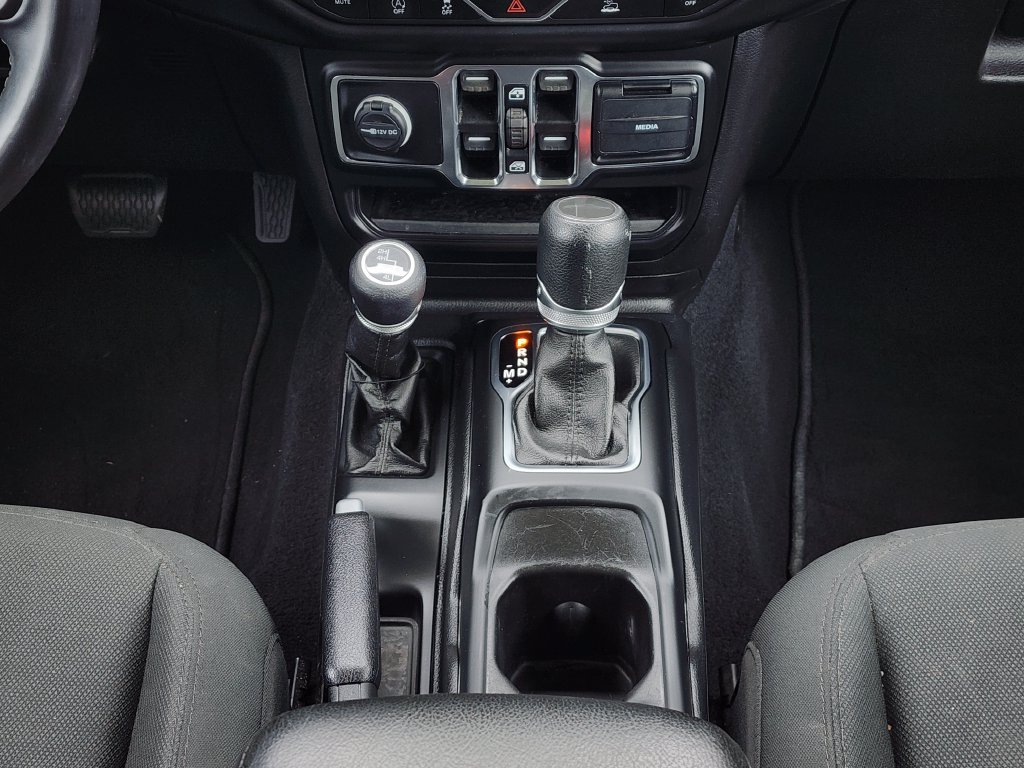 Used 2021 Jeep Gladiator Sport AWD/4WD image 19