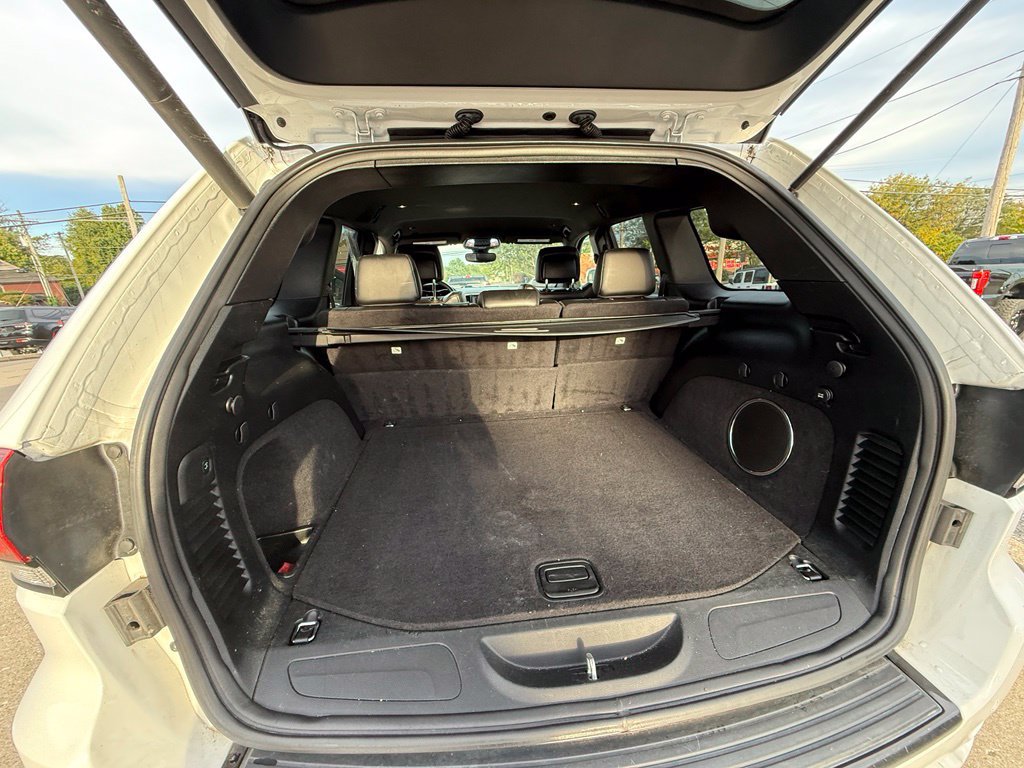 Used 2018 Jeep Grand Cherokee Altitude AWD/4WD image 26
