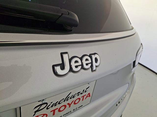 Used 2025 Jeep Compass Limited AWD/4WD image 35