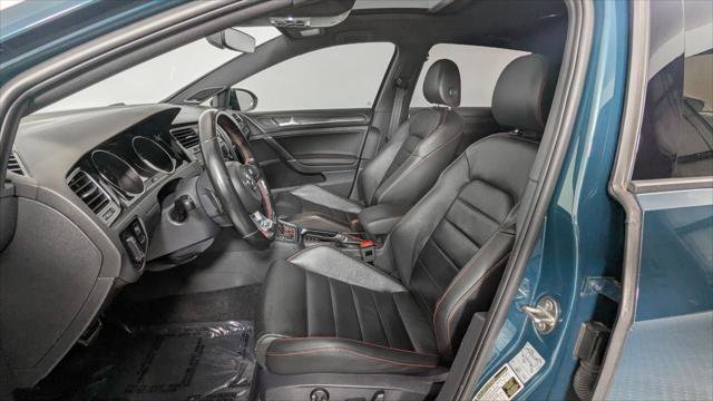 Used 2018 Volkswagen GTI SE image 14