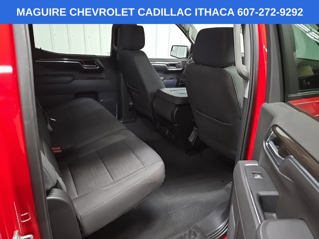 Used 2022 Chevrolet Silverado 1500 LT AWD/4WD image 19