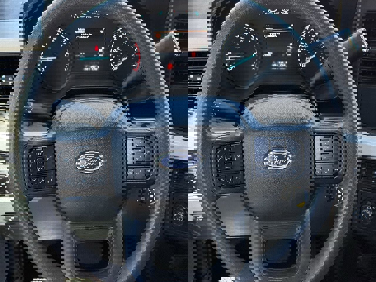 Certified 2025 Ford F250 XL w/ XL Chrome Package image 11