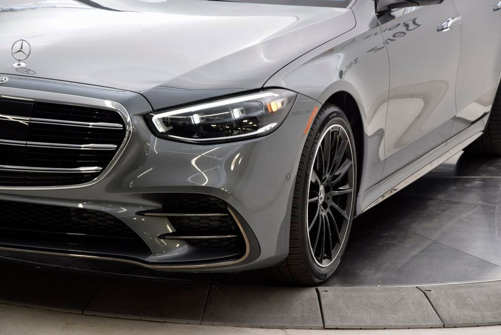 Used 2025 Mercedes-Benz S 580e 4MATIC Sedan image 10